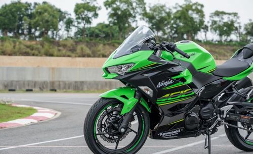 四缸400cc回归?川崎zx-4r cg街车渲染图流出!