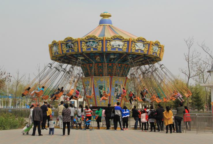 黄河三角洲动物园春游潮持续爆棚