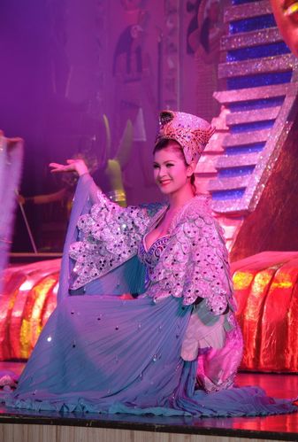 娇艳美"女"——泰国歌舞表演