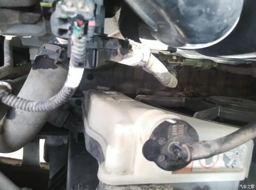 起亚k2 2012款 三厢 1.