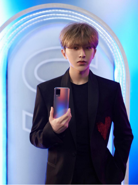 蔡徐坤助力vivos9开启不止一面的升级体验