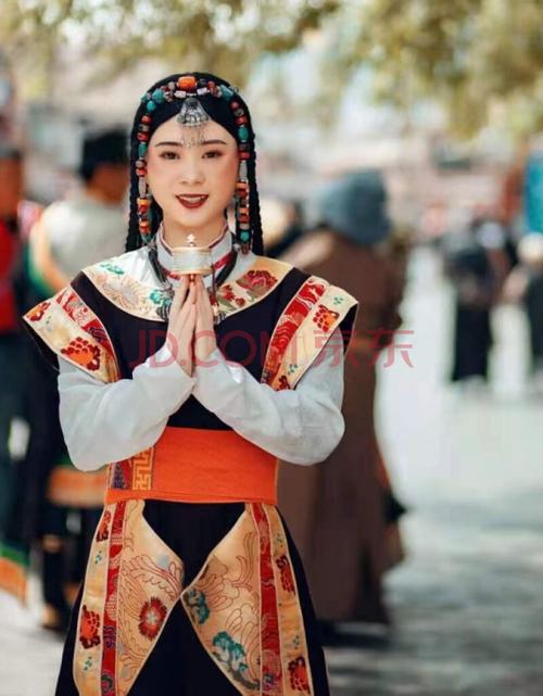 康巴藏袍藏族服装女秋冬装纯色百搭经典藏装图纹拼接西藏旅游 卡其色