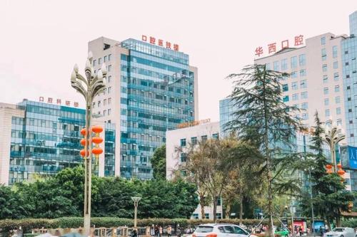 1号线 等级:三级甲等综合医院 设施:同华西医院 四川省肿瘤医院 1号线