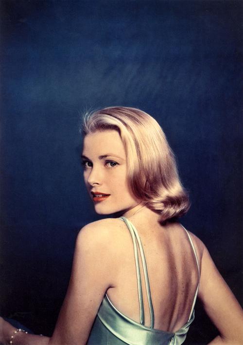  p>格蕾丝·凯利(grace kelly,1929年11月12日―1982年9月14日),出生