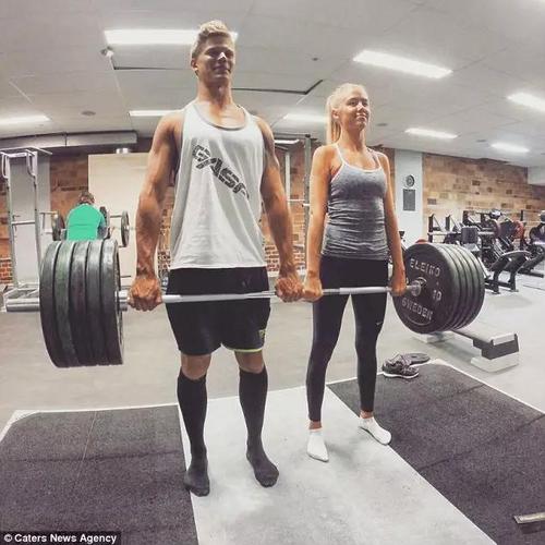 健身情侣是怎么秀恩爱的