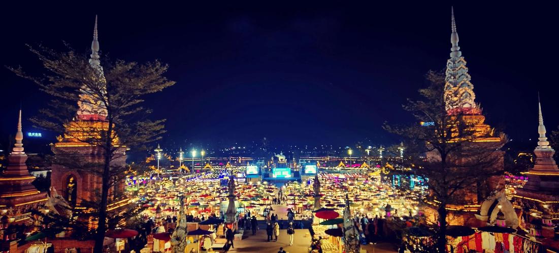 西双版纳告庄西双景夜色