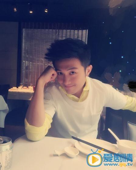 电视剧卧底沈若寒是谁演的沈若寒扮演者李泽锋个人资料及海量写真生活