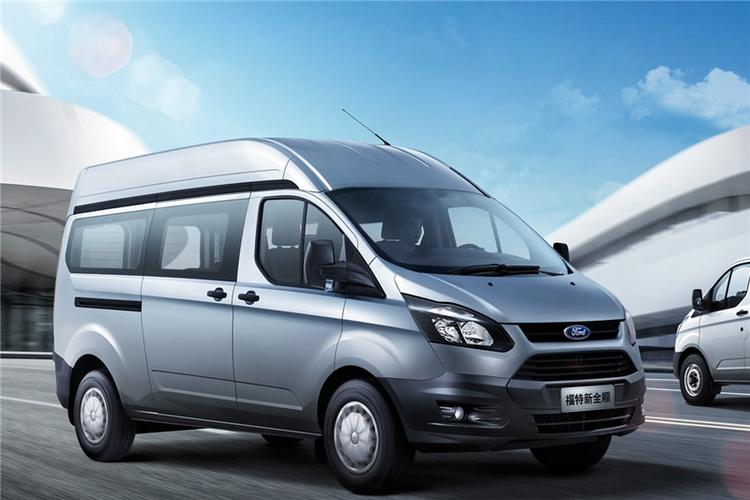 江铃福特12座商务车 第1页