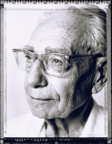 伯纳德·卡茨爵士(sir bernard katz),在德国出生,后加入英国国籍,他