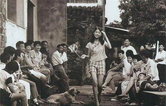 80年代美女老照片图4是一位迷人的辣妈图9简直太惊艳