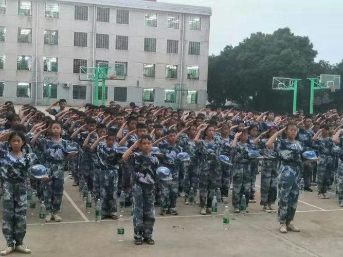 宜章县十一中学优秀学子们: 与烈日抗衡,同风雨争斗