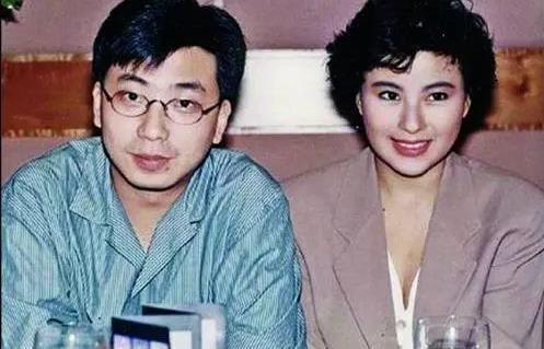 原创"港姐"出身却被遗忘,为人气曾拍风月片,二婚嫁豪门活成女强人