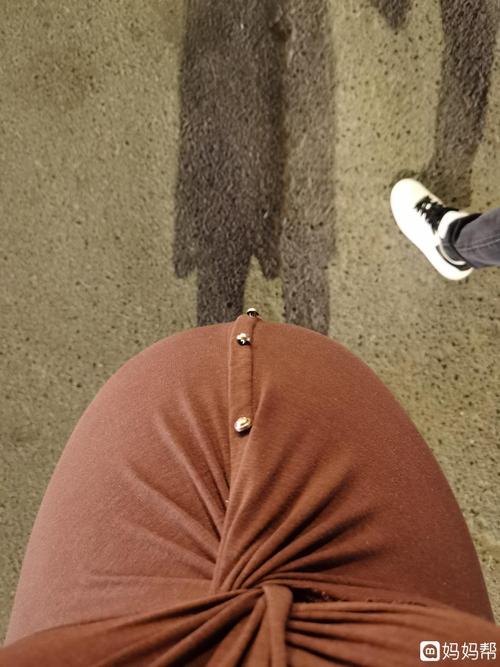 腹围是没怎么长了肚子又大了很多呢