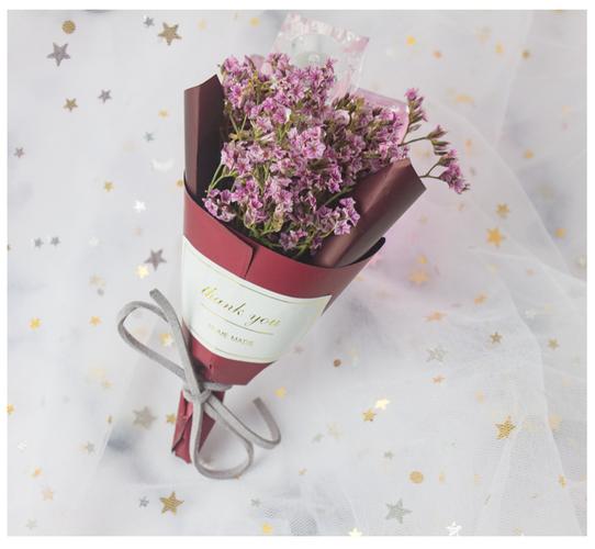 迷你创意小花束水晶草满天星干花束香皂花永生花道万圣节拍照装饰