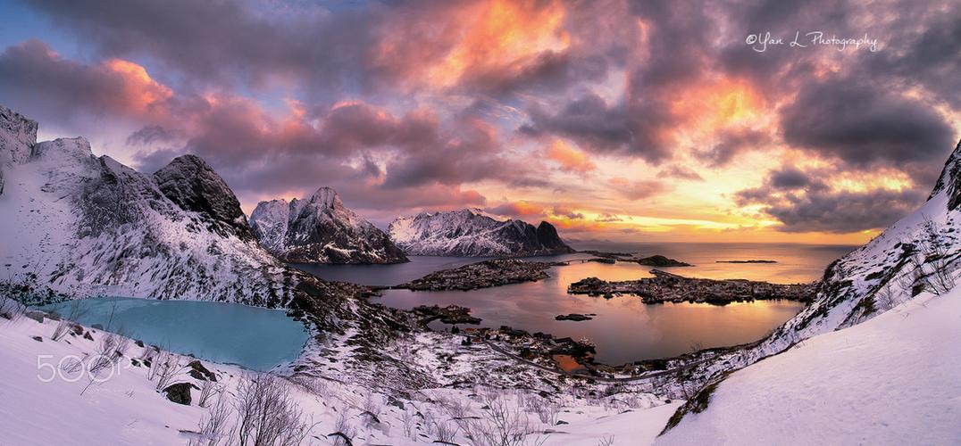 挪威国土有三分之一位于北极圈内,而北挪威包括三个郡:诺尔兰,特罗姆