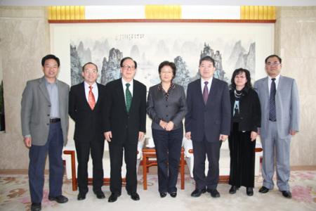 李海峰:愿为新形势下华商来华发展提供有效服务