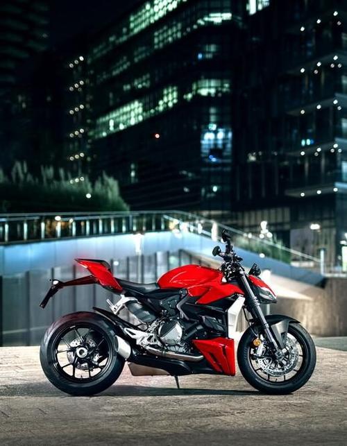 杜卡迪2022款街霸v2和街霸v4sp发布你的壁纸可以换喽