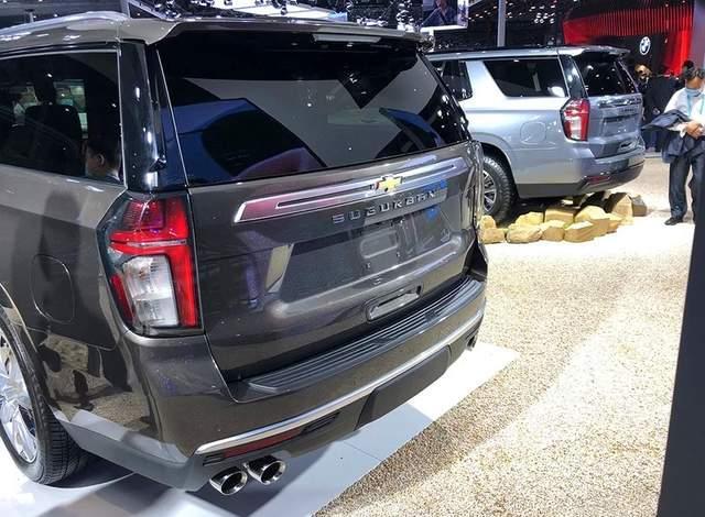 雪佛兰最霸气的suv,全新萨博班实车,6缸涡轮引擎配大7座