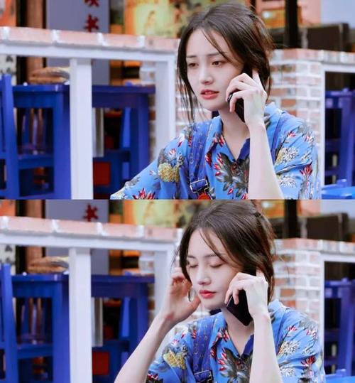 微博@沈月 郑爽在《青春斗》里面穿的这件花衬衫也敲好看～我搜