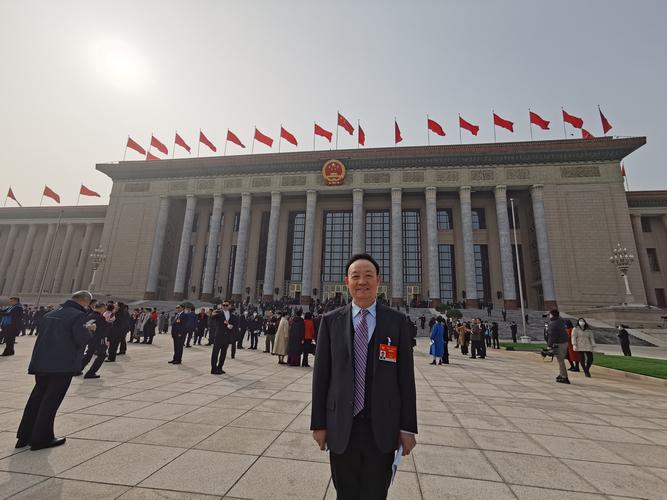 全国政协委员张俊廷鼓励优化生育政策应对人口比例失调老龄化加剧问题