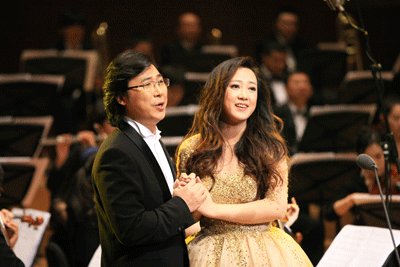 郑洁与上海音乐学院副院长廖昌永倾情合唱