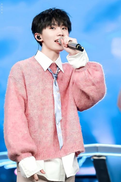 马嘉祺|舞台上的你尽管耀眼,台下有我们呢