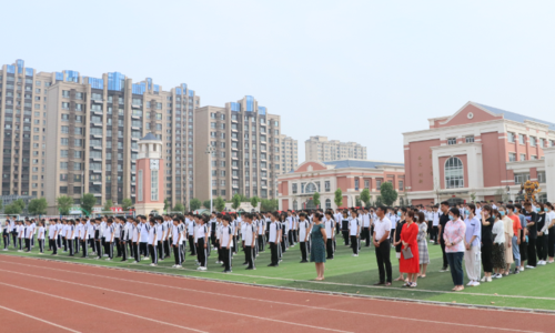 我们,以青春的名义宣誓——记海港三中新团员入团仪式