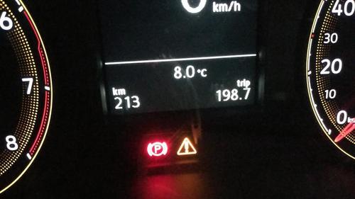 整理1个朗逸车友关于《谁知道这个黄色三角带黄色感叹号的,是什么故障