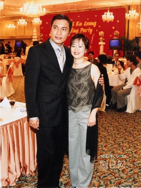 罗嘉良否认苏岩与前妻不和:大家相处ok