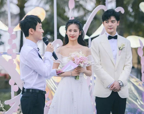 颖儿老公婚后坚持aa制,怀孕前后也不例外,网友:还是自己老公好