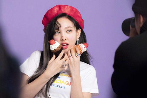 twice what is love?回归