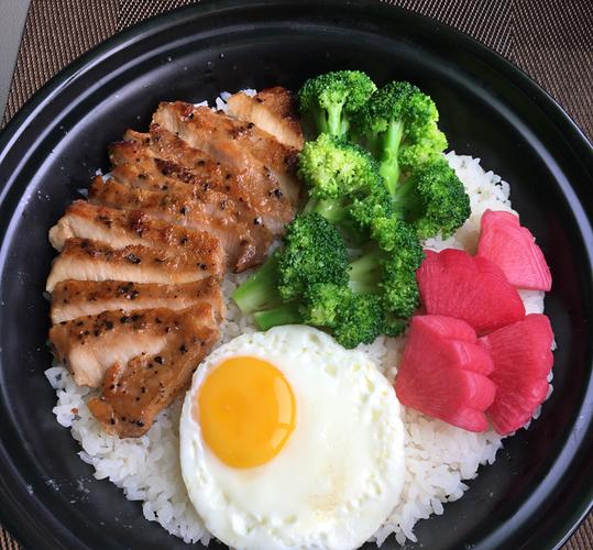 黑椒猪排饭