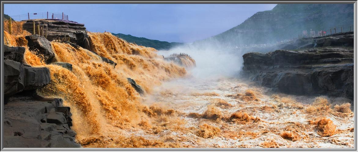 黄河一一壶口瀑布 摄影 梁韩生