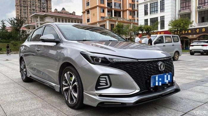 年轻人的个性轿车逸动plus小改装