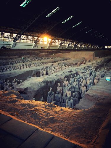 记录冬至余晖中那些最man的脸,兵马俑"身份证"摄影师赵震: 我拥有世界