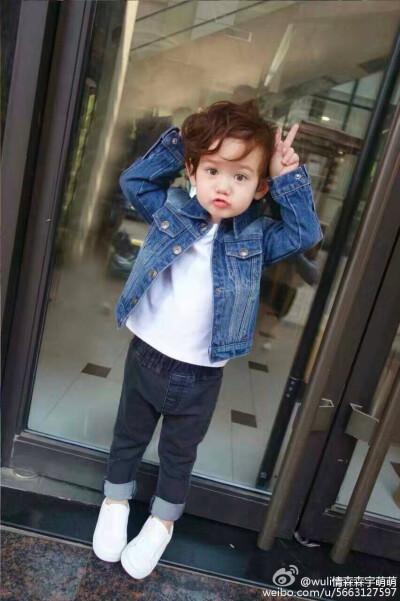 jackson周嘉诚 萌萌哒男宝宝 比女宝宝还漂亮 这么可爱的一定是男孩子