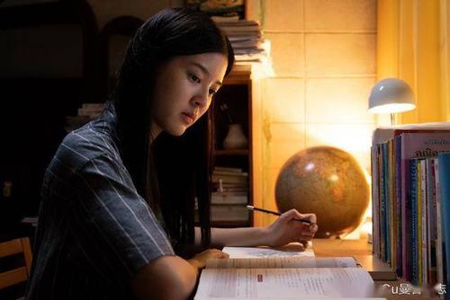 泰国制作公司gdh发布了电视剧版天才枪手首批宣传海报