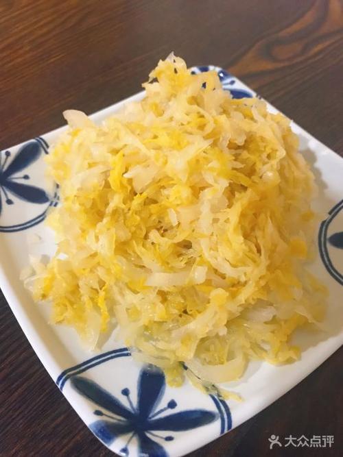 牛九清真铜火锅涮肉酸菜图片