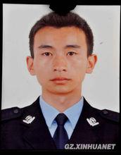 陈涛, 1989年出生,23岁的他2012年5月才被招录到钟山公安分局特巡警