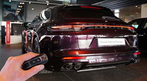 2021款保时捷帕拉梅拉turbo s e-hybrid