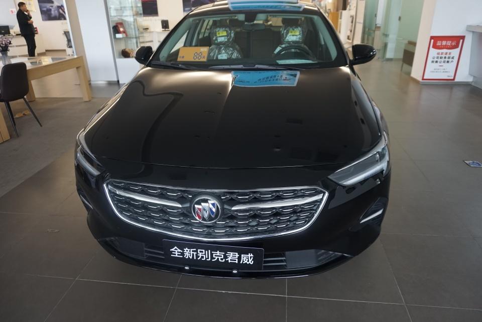 探店2020款别克君威黑色涂装显高级动力输出充沛直降42万