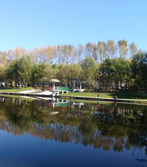 海伦市公园(人工湖)美景.