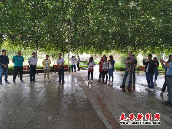 泰安曼华庄园:欧式风格为基调 一站式采摘休闲游