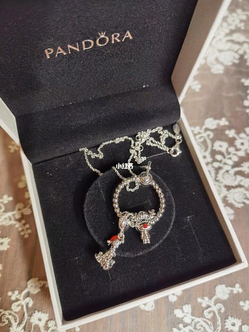 潘多拉2020圣诞节_圣诞节去哪玩_潘多拉怎么样_毛衣链