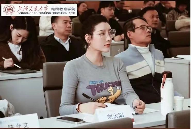 健身达人刘太阳遭网曝,录笔录曝光真实姓名,体型欧美风吸人眼球