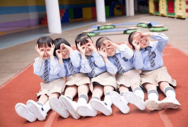 幼儿园毕业照创意满满摆拍不输大学生家长都是钱啊