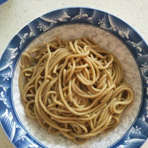 苦荞面饸络,一碗不够吃