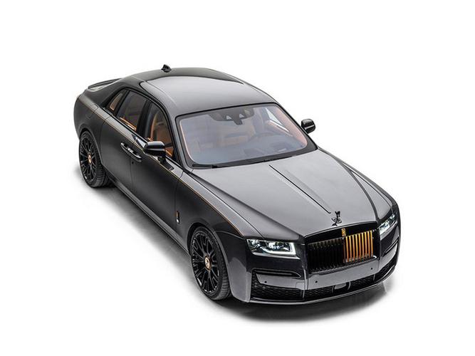 劳斯莱斯古思特改装版曝光!金色进气格栅,还配两出运动排气