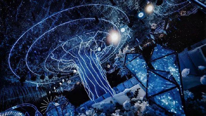 星河灿烂,再一次沉溺在深蓝色的宇宙里,梦幻浪漫的星空婚礼