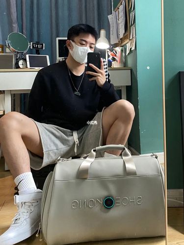 ootd_帅哥_运动包